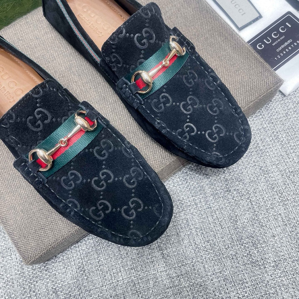 Gucci Black Patterned Loafers with Green and Red Accents
